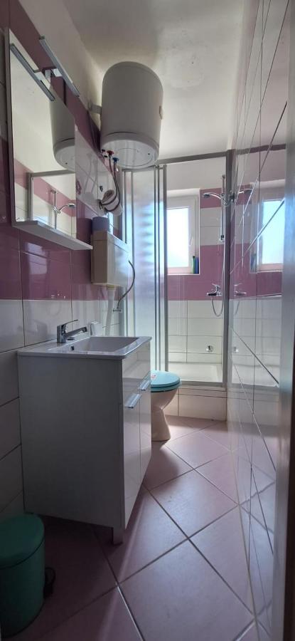 Apartments Villa Milenka ノヴァリャ エクステリア 写真