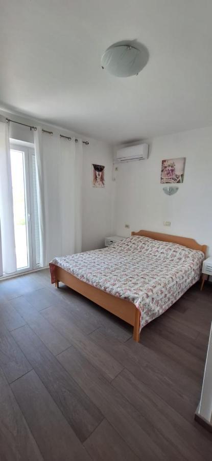 Apartments Villa Milenka ノヴァリャ エクステリア 写真