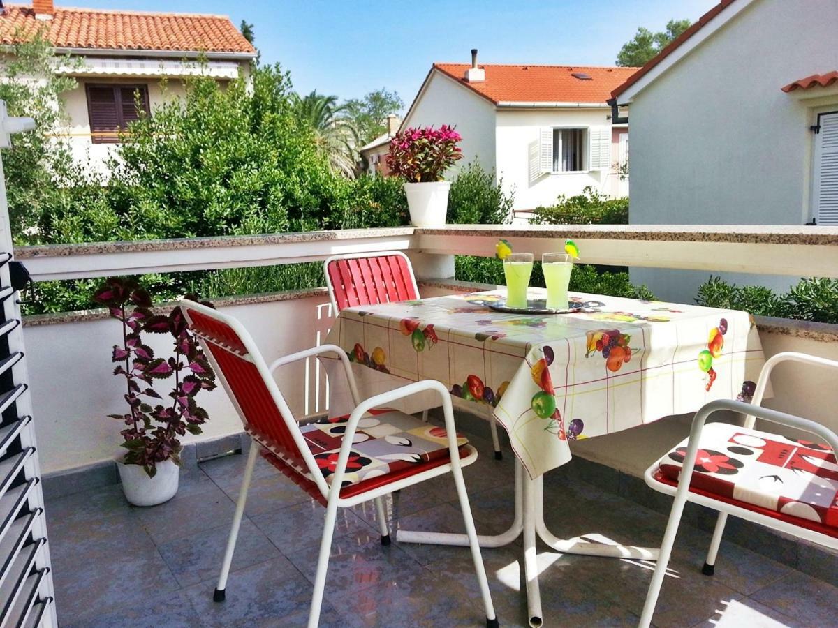 Apartments Villa Milenka ノヴァリャ エクステリア 写真