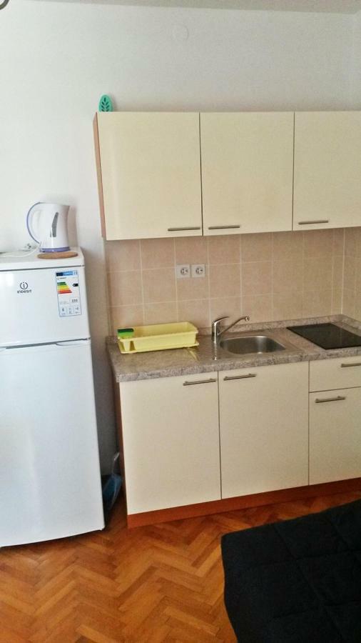 Apartments Villa Milenka ノヴァリャ エクステリア 写真