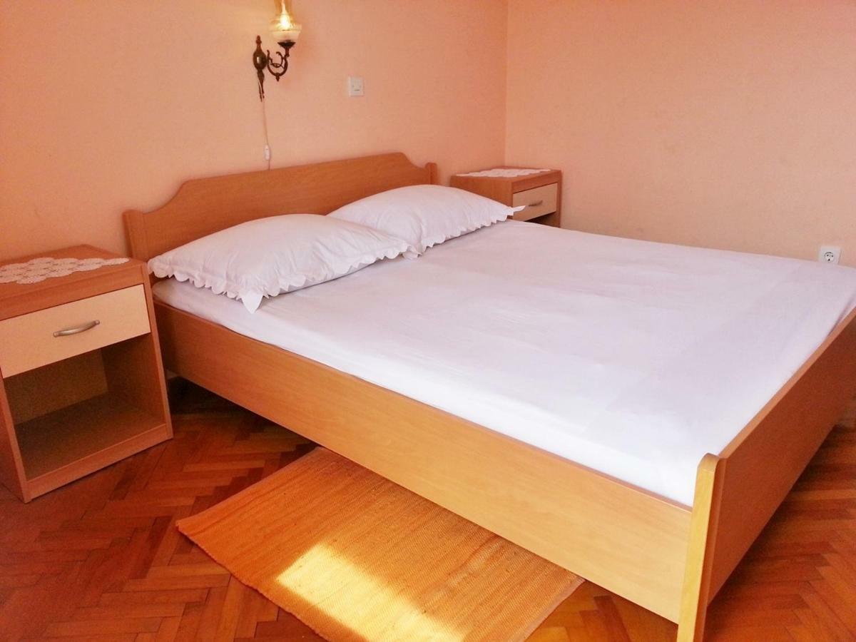 Apartments Villa Milenka ノヴァリャ エクステリア 写真