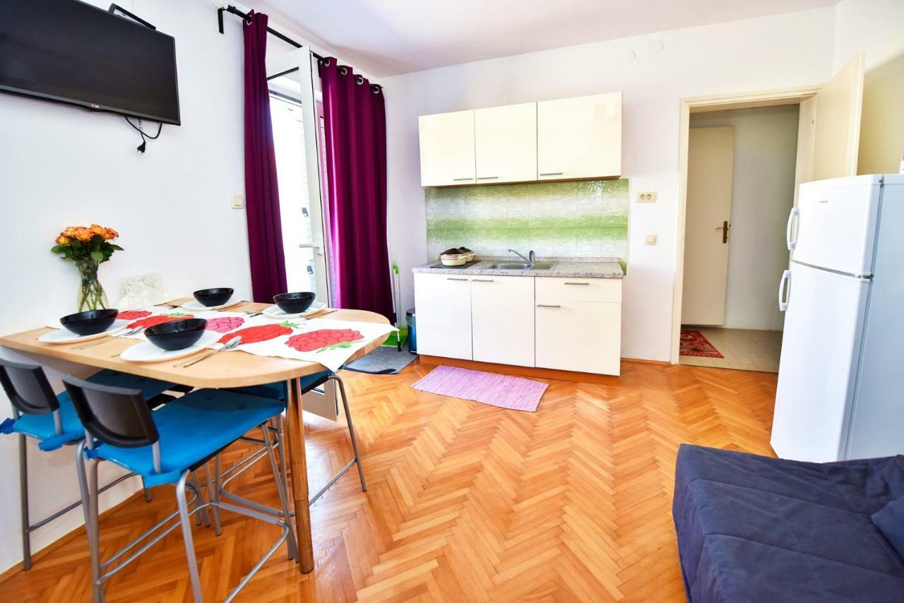 Apartments Villa Milenka ノヴァリャ エクステリア 写真