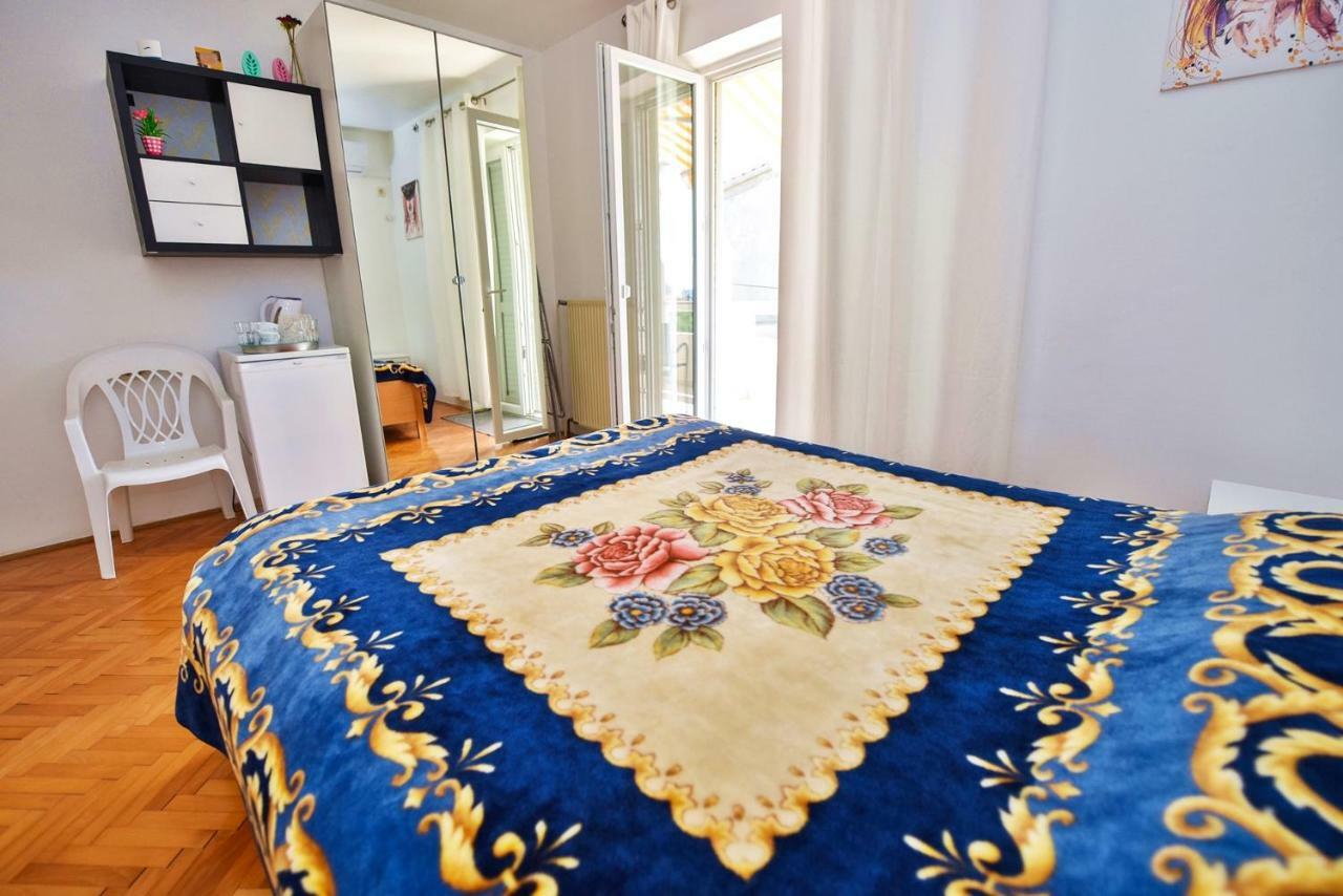 Apartments Villa Milenka ノヴァリャ エクステリア 写真